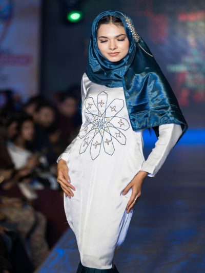 Adaa Bazaar Women’s Hijab – Elegant, Comfortable & Stylish Dress